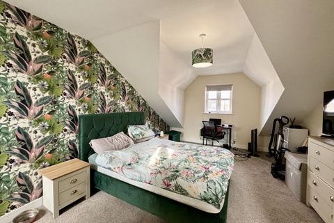 3 Kristine Close, Grimsby, DN32 9SD