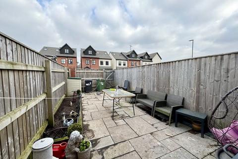 3 Kristine Close, Grimsby, DN32 9SD
