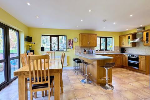 5 bedroom detached house for sale, Lower Ladyes Hills, Kenilworth