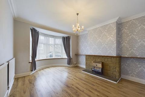 3 bedroom semi-detached house for sale, Chanterlands Avenue, Hull