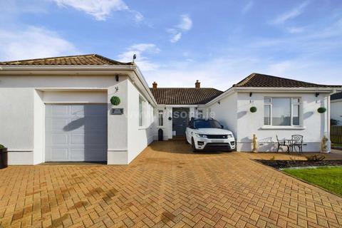 3 bedroom detached bungalow for sale, St Saviour