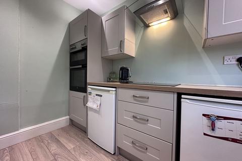 144 Green Lanes, Bilston, WV14 6DA