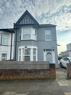 1 bedroom in a house share to rent, Linden Avenue, Wembley HA9
