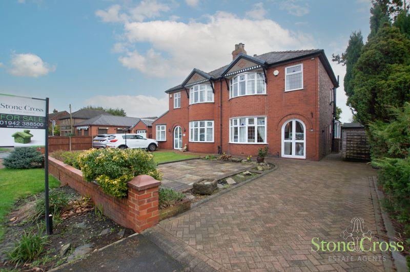 Higher Green Lane, Astley M29 7HG 3 bed semidetached house for sale