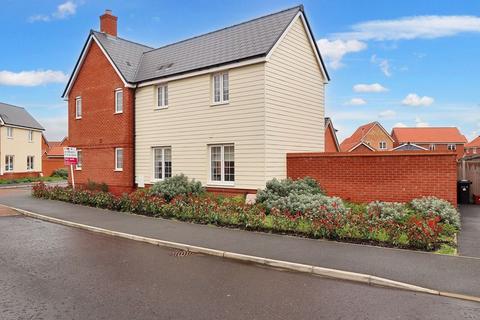 4 bedroom house for sale, Pershore Way, Alresford, CO7