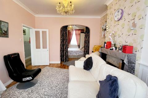 3 bedroom terraced house for sale - Willow Road, Erith, Kent
