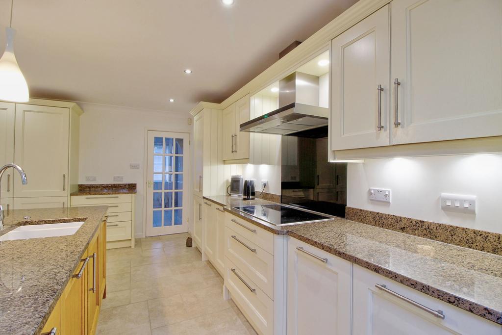 Kitchen by Utopia, with under-floor heating