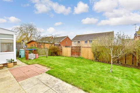 12 Caroline Close, Whitstable, CT5 4TT