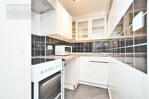 2 bedroom apartment to rent, Staveley Close, Peckham, New Cross Gate, London, SE15