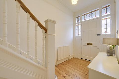 24 Braidwood Road, London, SE6 1QX