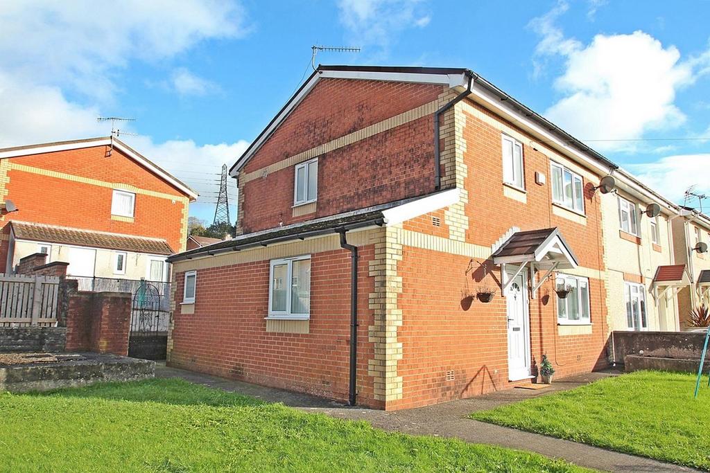 Elm Street, Pontypridd CF37 3 bed semidetached house for sale £195,000