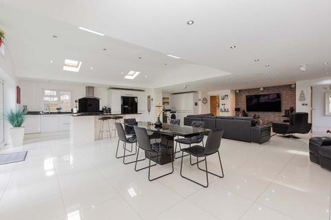 157 Farnham Lane, Slough, SL2 2EW