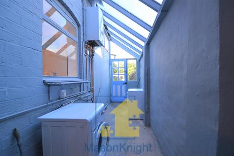 4 bedroom terraced house to rent - Westminster Road, Selly Oak, Birmingham B29