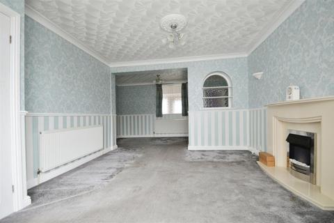 3 bedroom terraced house for sale, Woodlands Road, Hull