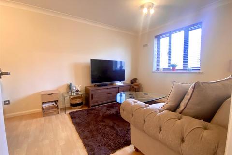 2 bedroom maisonette for sale, Horseshoe Close, Waltham Abbey