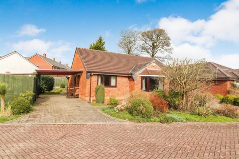 2 bedroom detached bungalow for sale, Ffynnon Gardens, Oswestry