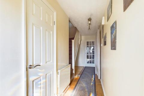 6 Muston Close, Nottingham, NG3 3ES