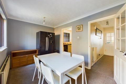 6 Muston Close, Nottingham, NG3 3ES