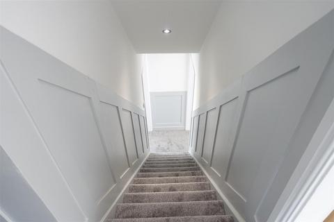 206 Askern Road, Toll Bar, Doncaster, DN5 0QH