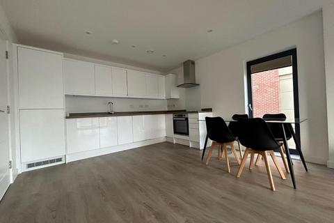 2 bedroom flat to rent, Hampton Place, Leacon Road, Ashford