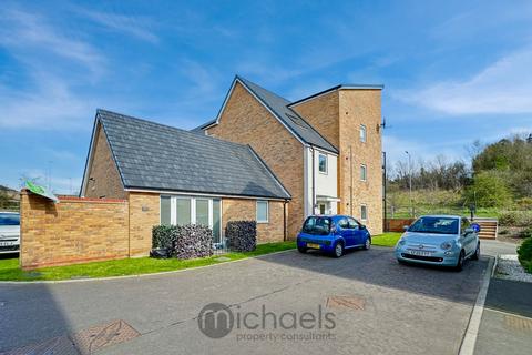 87 Christopher Garnett Chase, Stanway, Colchester, CO3 8BQ