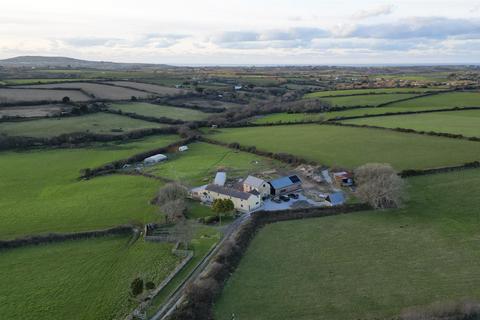 11 bedroom farm house for sale, Lambriggan, Penhallow, Truro