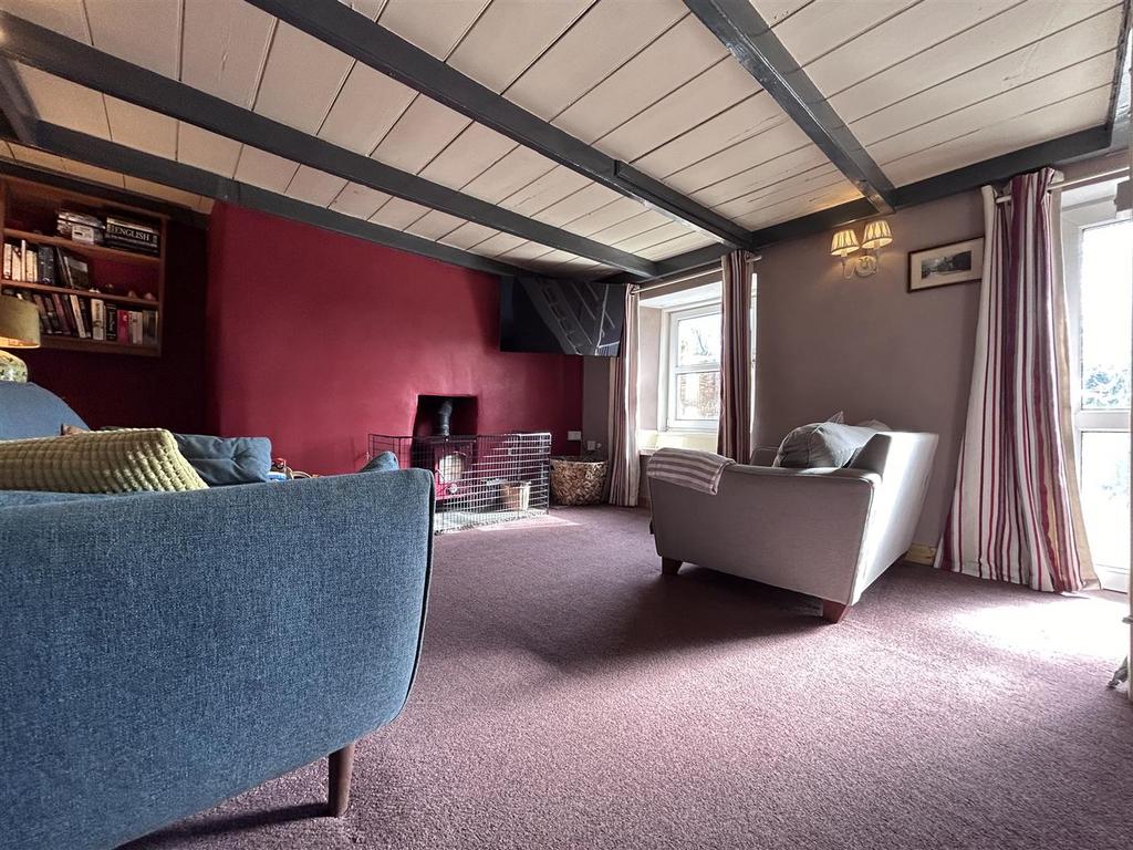 SITTING ROOM (FARMHOUSE).jpeg