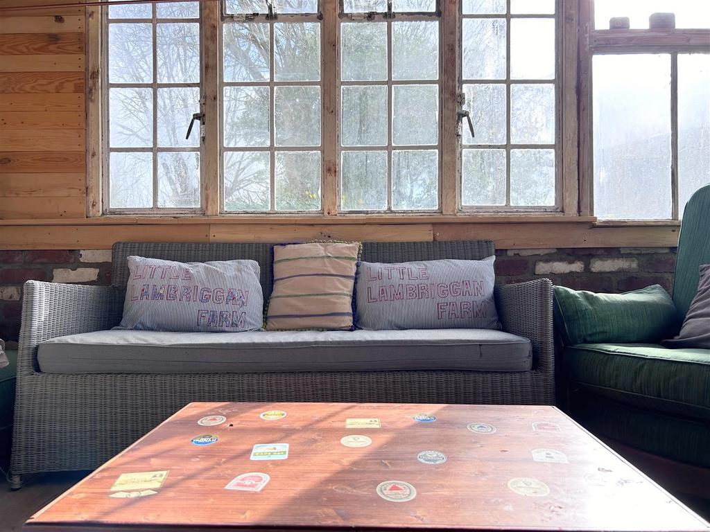 RECREATION ROOM (FARMHOUSE).jpeg