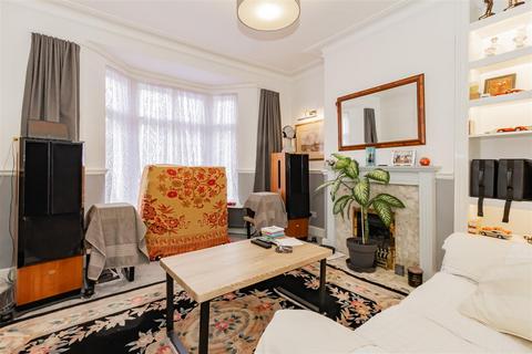 124 Old Road, Crayford, Dartford, DA1 4DY