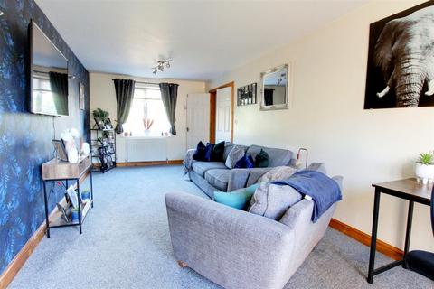 4 bedroom detached house for sale, Gibson Way, Alford LN13