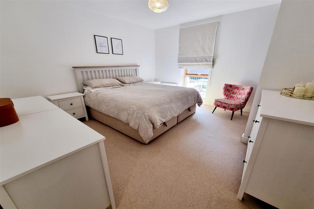 Bedroom 1: