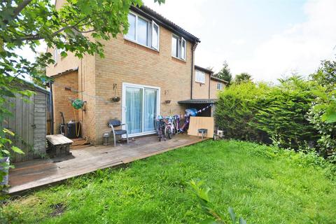 137 Brangwyn Crescent, London, SW19 2UA