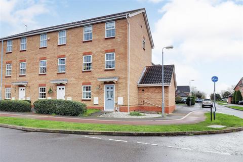 4 bedroom townhouse for sale - Elloughtonthorpe Way, Brough