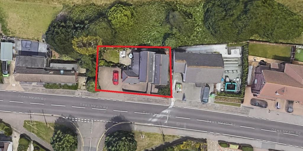 Daws Heath Road, Benfleet, SS7 3 bed detached house for sale £500,000