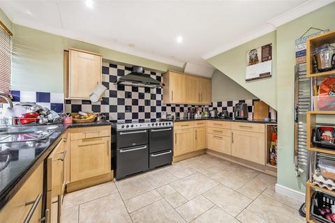14 South Terrace, Surbiton, KT6 6HT