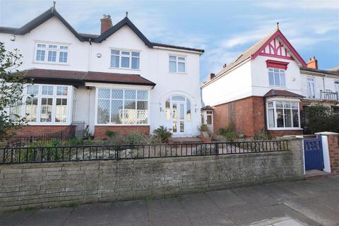 4 bedroom semi-detached house for sale, Park Avenue, Grimsby DN32
