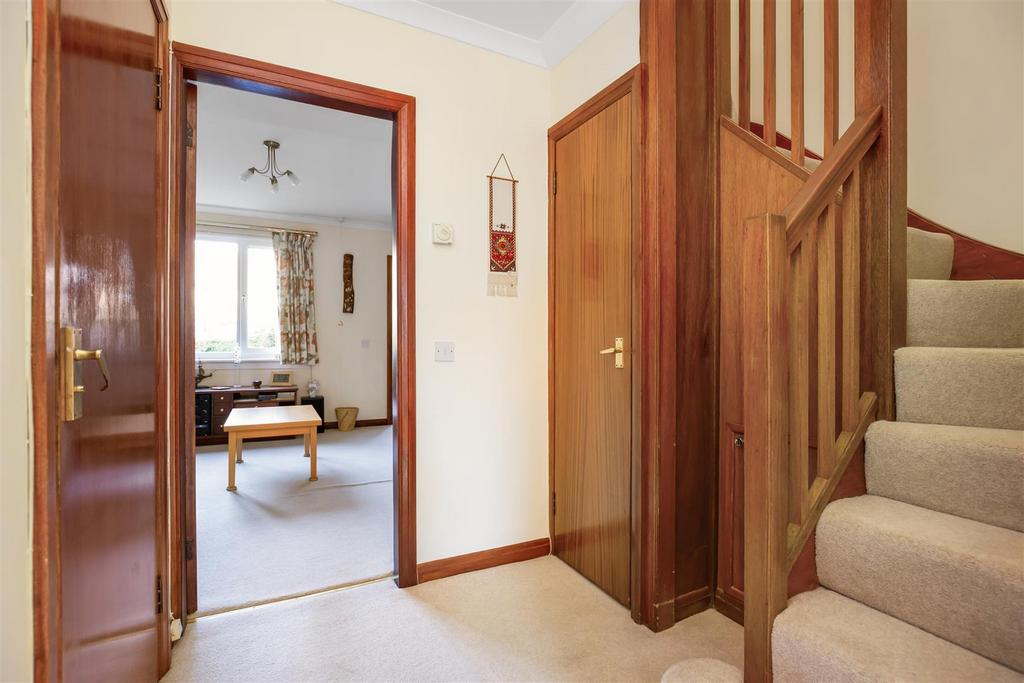 36 Carrick Drive, Dalgety Bay, KY11 9YB 2 bed terraced bungalow for