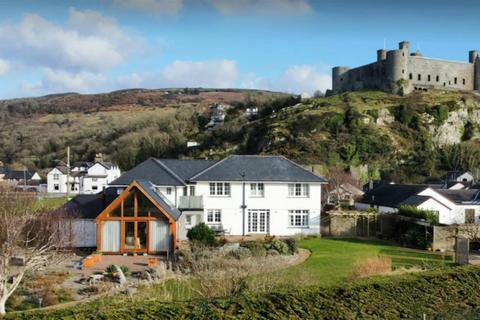 6 bedroom house for sale, Beach Road, Harlech