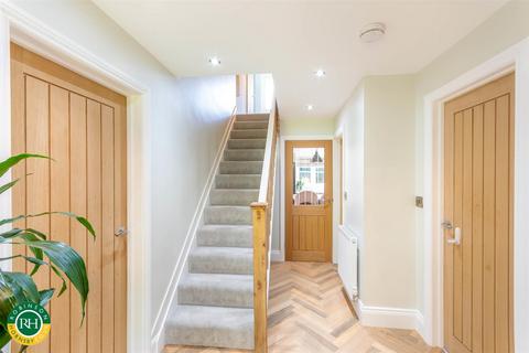 4 bedroom detached house for sale, Common Lane, Tickhill, Doncaster