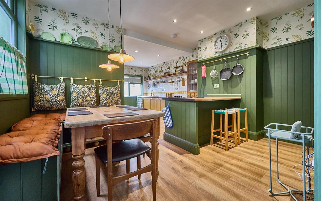 Charnwood Road, Barwell, Leicester 2 bed semidetached house for sale