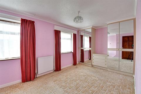 2 bedroom semi-detached house for sale, Cecil Road, Hertford SG13