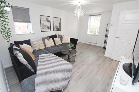 11 Juno Lane, Fairfields, Milton Keynes, MK11 4BE