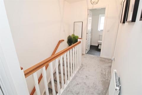 11 Juno Lane, Fairfields, Milton Keynes, MK11 4BE
