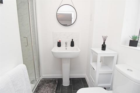 11 Juno Lane, Fairfields, Milton Keynes, MK11 4BE