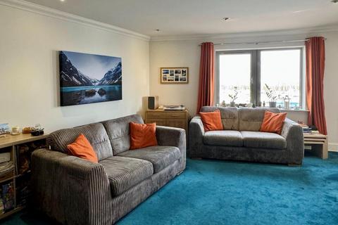 2 bedroom flat for sale - Marconi Avenue, Penarth