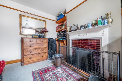 26 Cutcliffe Grove, Bedford, MK40 4DB