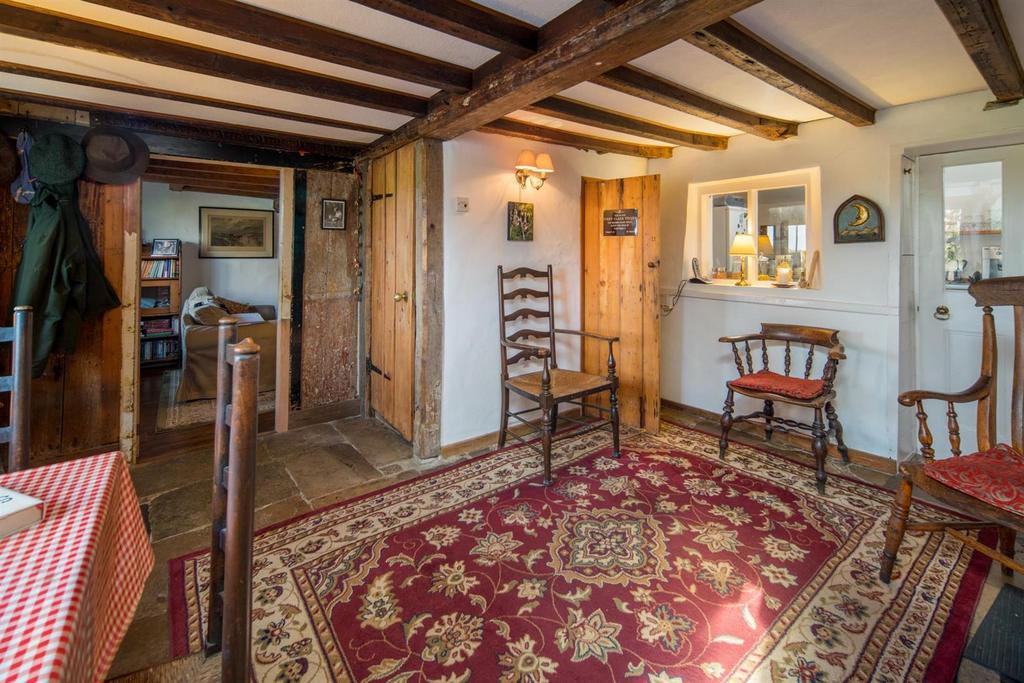 Chale Green, Isle of Wight 3 bed cottage for sale £375,000