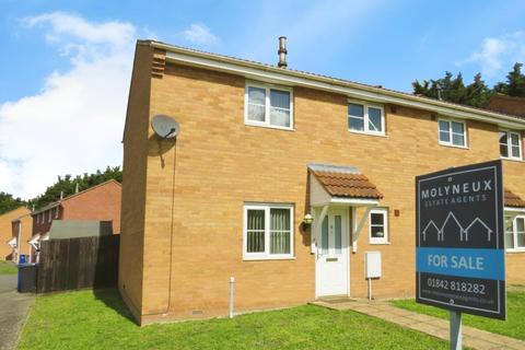 2 bedroom end of terrace house for sale, Falcon Way, Bury St. Edmunds IP28