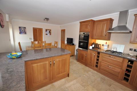 223 Henhurst Hill, Burton-on-trent, DE13 9SX