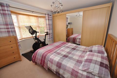 223 Henhurst Hill, Burton-on-trent, DE13 9SX